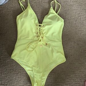 One piece swim suit